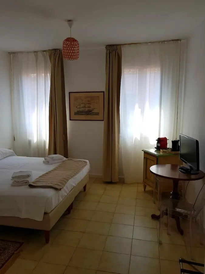 Butterfly Guest House Venice
