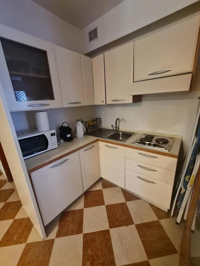 Butterfly Guest House Venice Italy